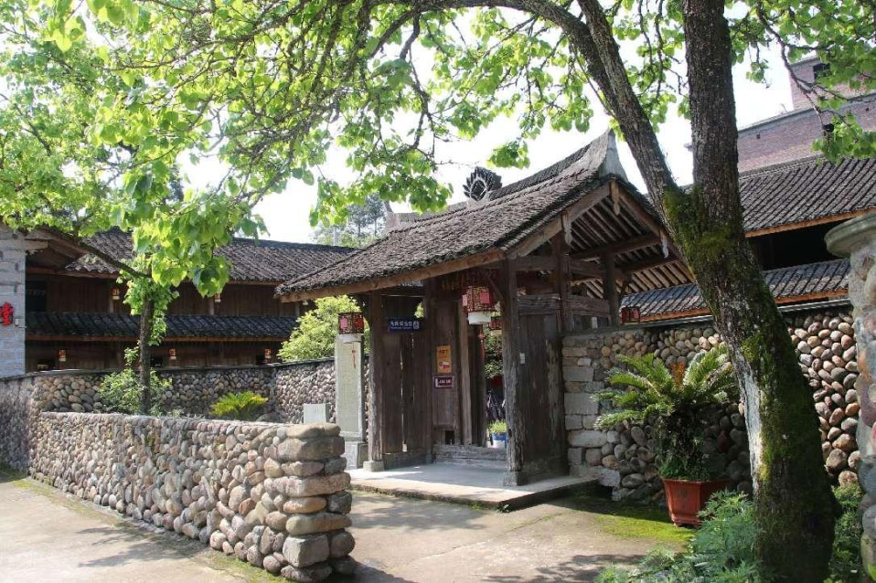 龟湖茶坪坑党支部旧址