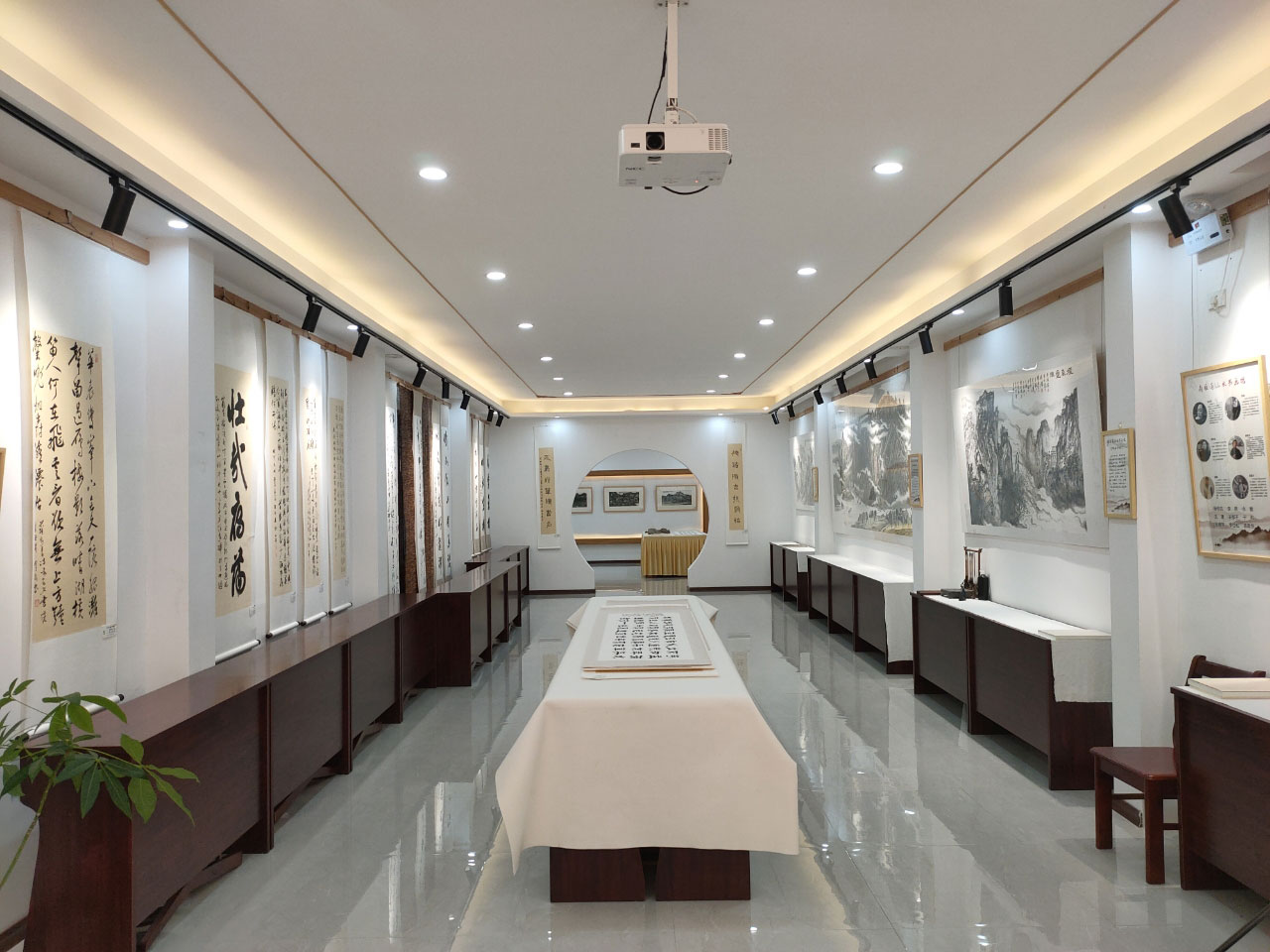 南雁荡山水书画馆